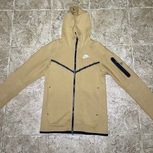Extra Small Tan Nike Tech Fleece Zip-up